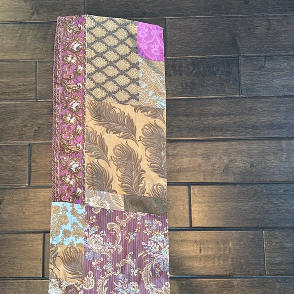 ๐3/$15 Elegant Multicolor Scarf - Picture 6 of 10